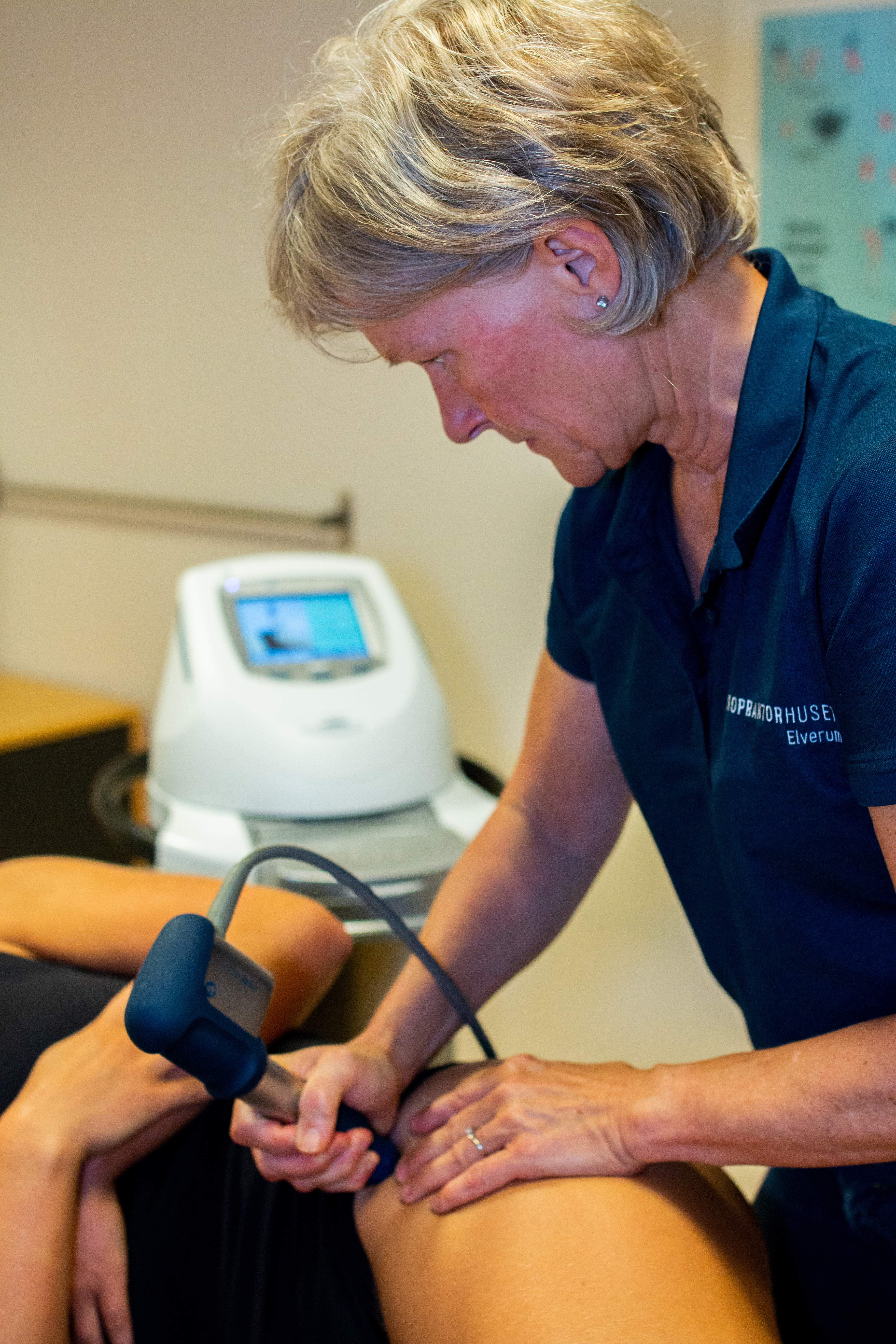 Behandling med trykkbølge av hofte i Elverum