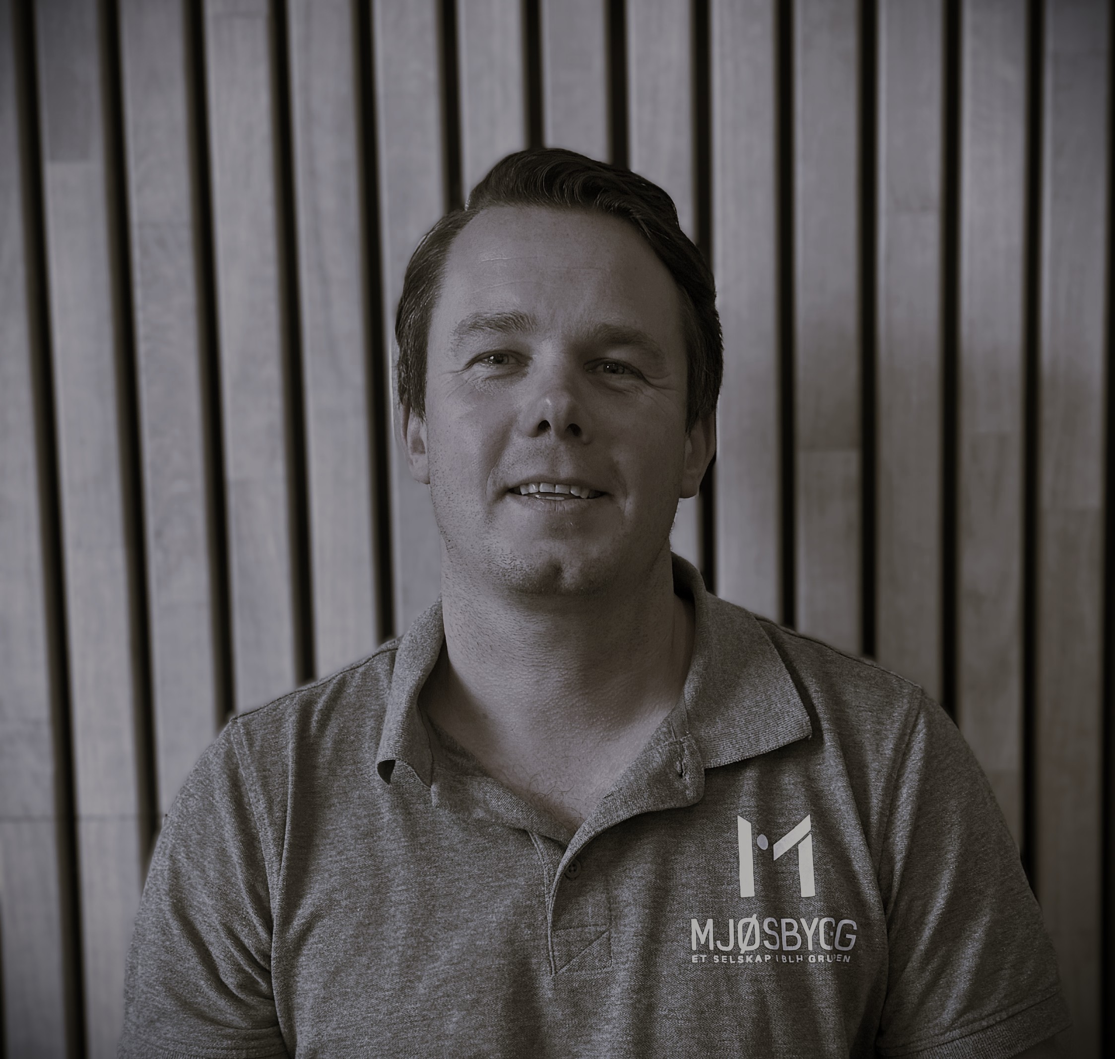 Portrett av Håkon Brenner Lysen, daglig leder og snekker hos Mjøsbygg