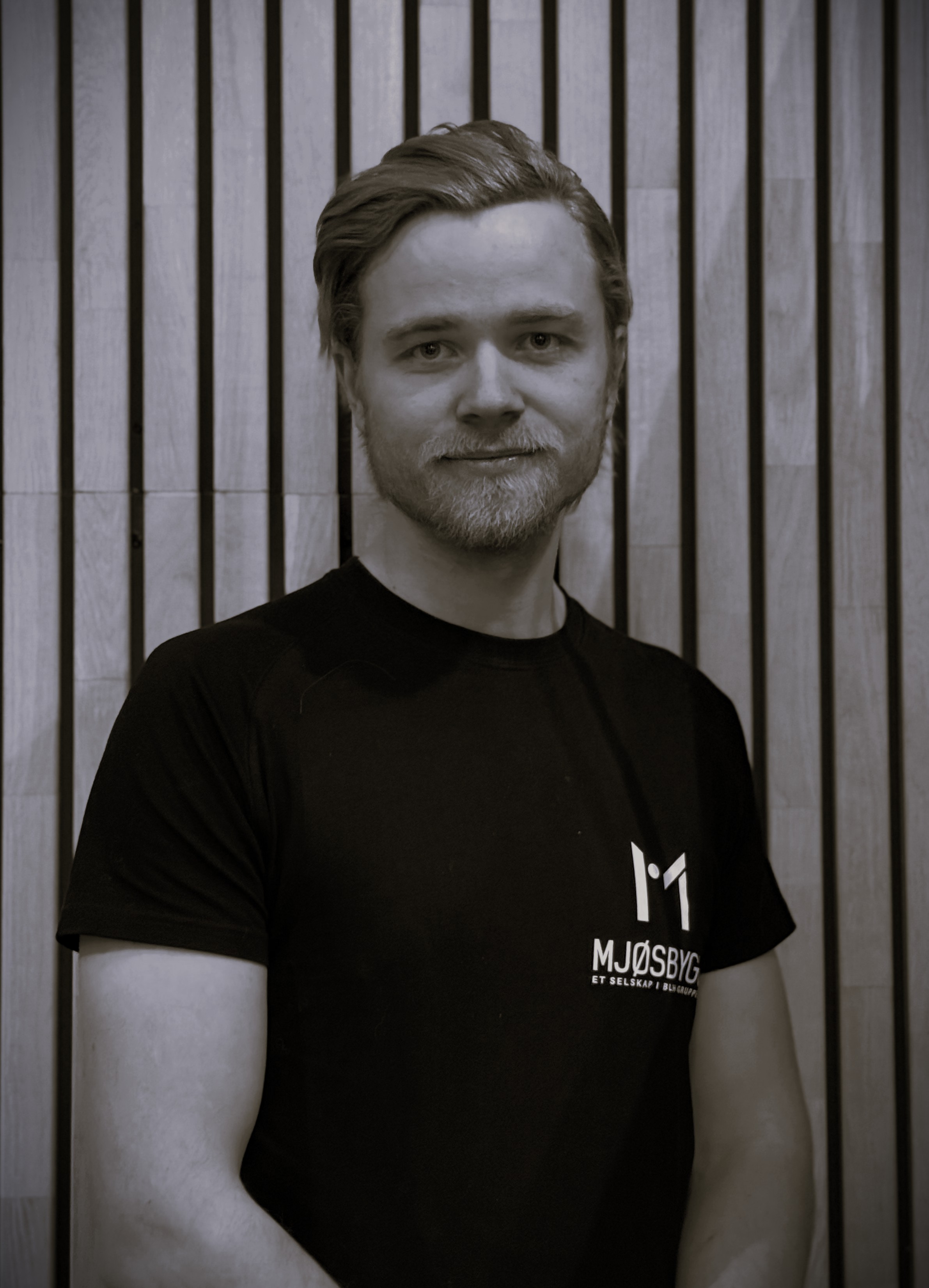 Portrett av Paulius, snekker hos Mjøsbygg