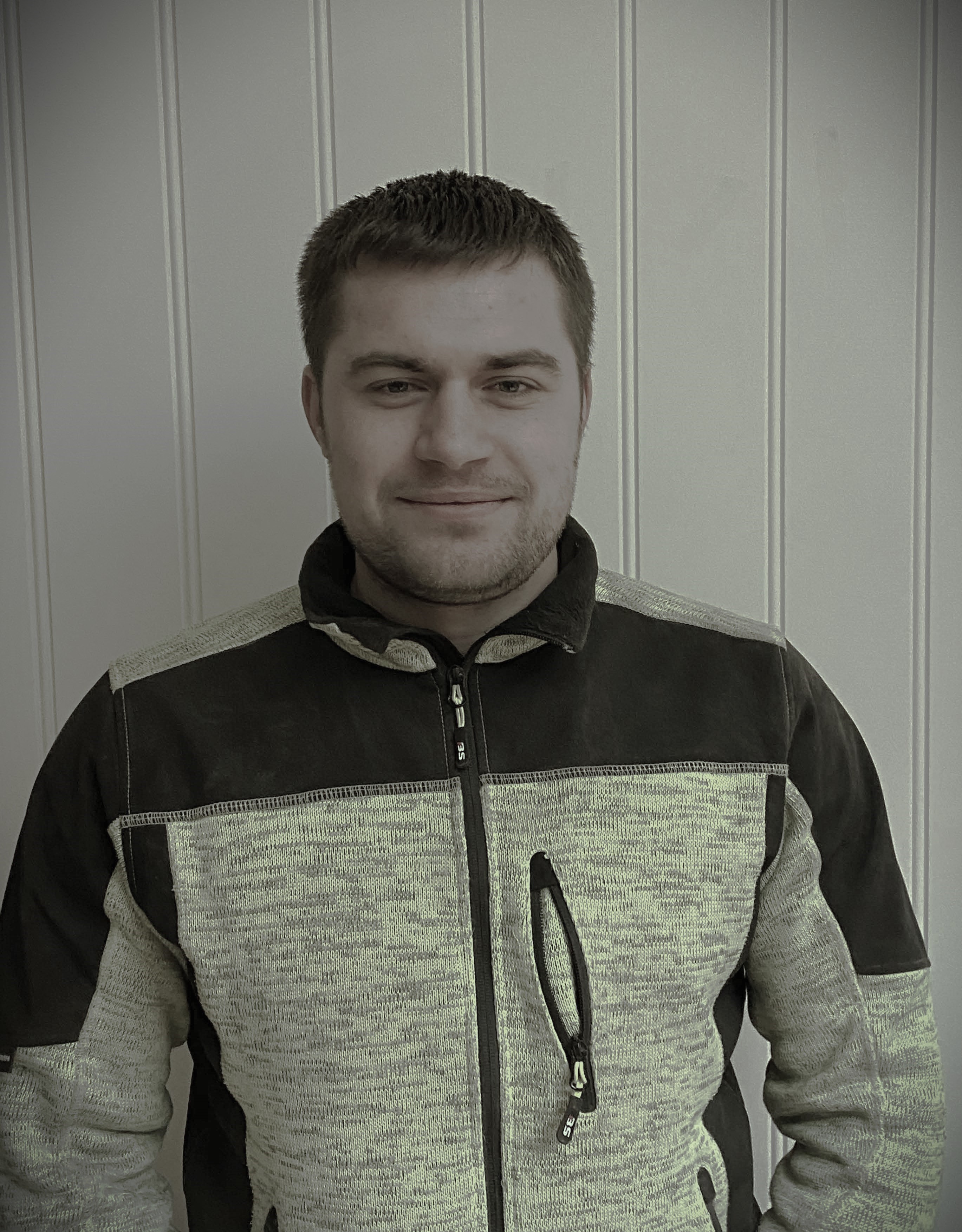 Portrett av Modestas, snekker hos Mjøsbygg